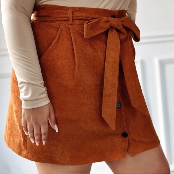 SHEIN Essnce Plus Solid Belted Button Through Corduroy Skirt Size 16 (2XL) - Picture 4 of 9